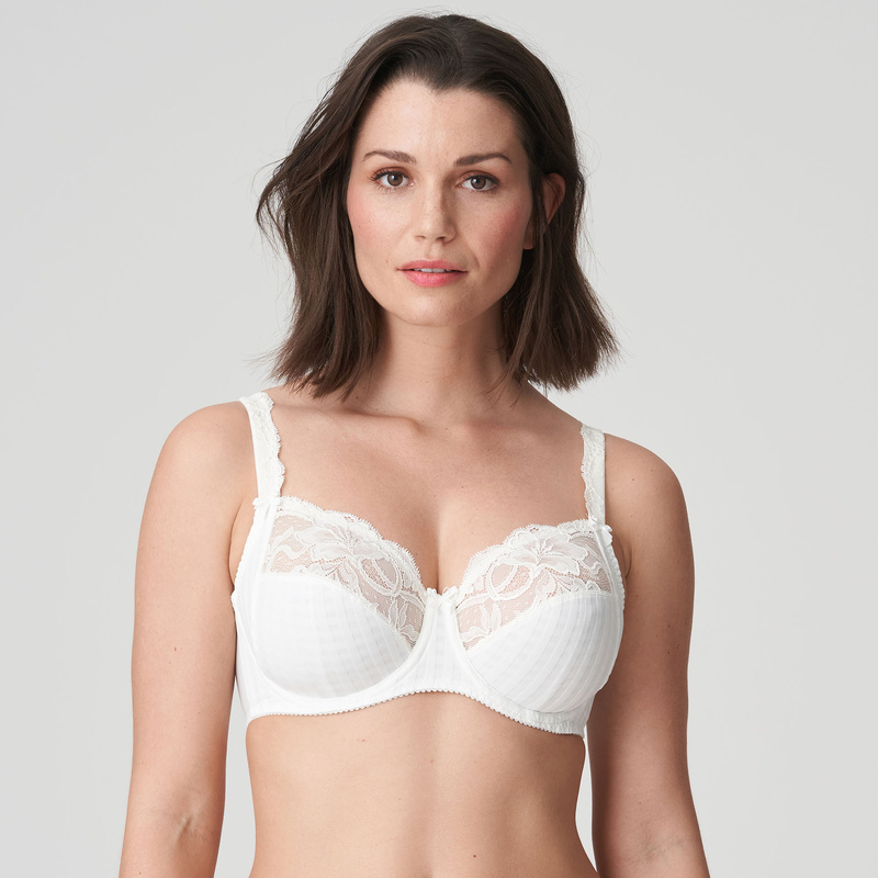 Beugel Bh | Cup F-i in het Natuur Beugel Bh | Cup F-i in het Natuur