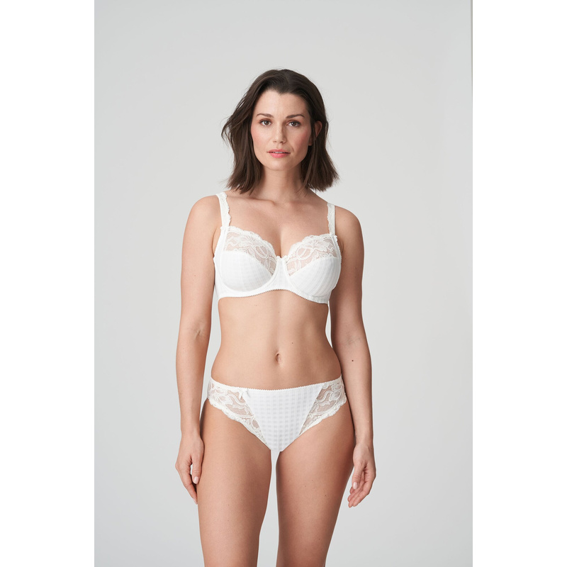 Beugel Bh | Cup F-i in het Natuur Beugel Bh | Cup F-i in het Natuur