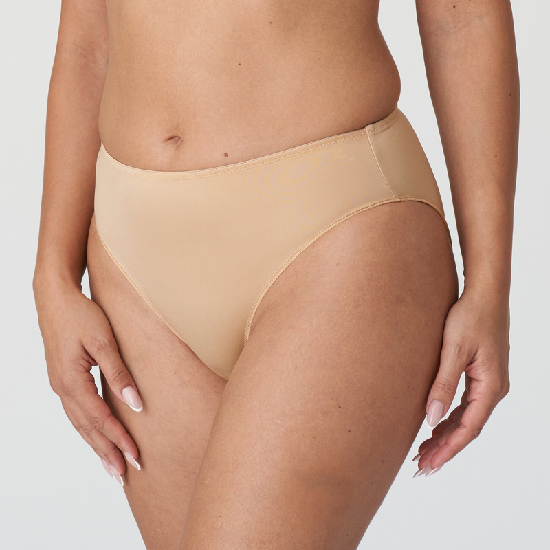 Satin Tailleslip in het Cognac Satin Tailleslip in het Cognac