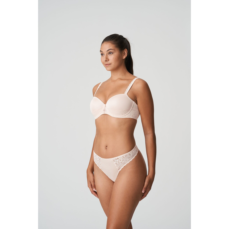 String in het Silky tan