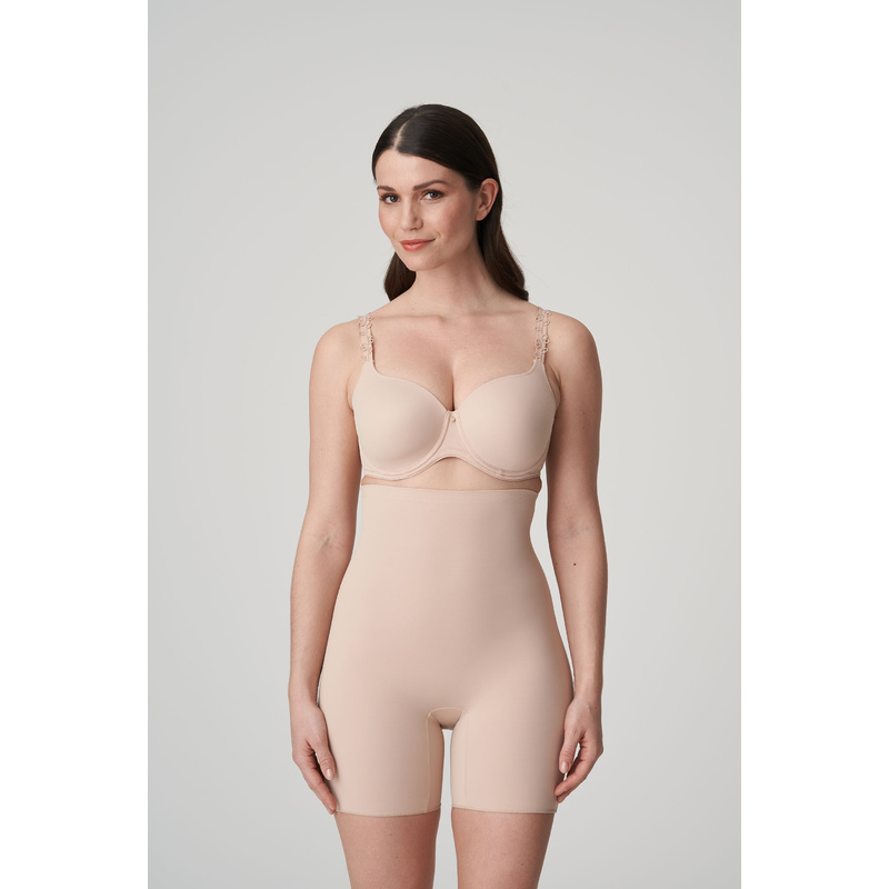 Perle Corrigerende Slip Met Beentjes in het Caffe latte Perle Corrigerende Slip Met Beentjes in het Caffe latte