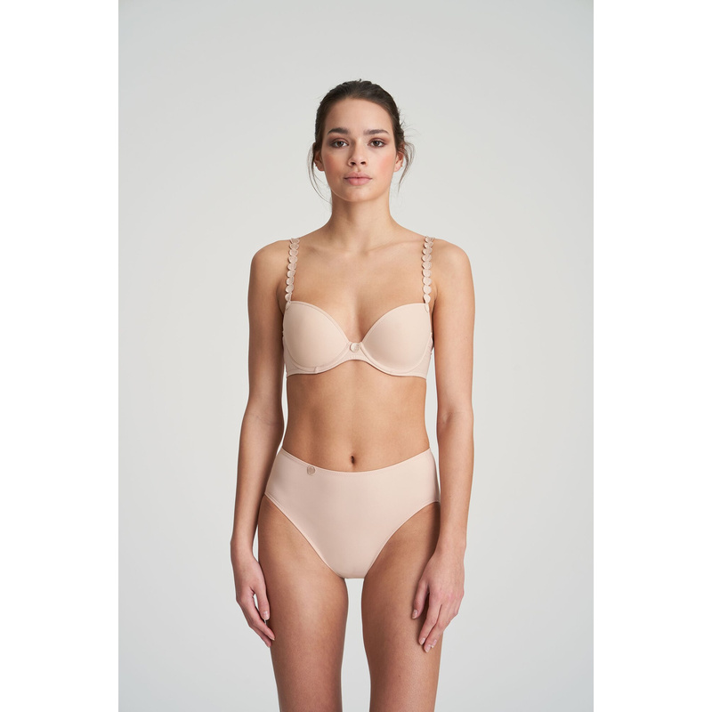 Tom Tailleslip in het Caffe latte Tom Tailleslip in het Caffe latte