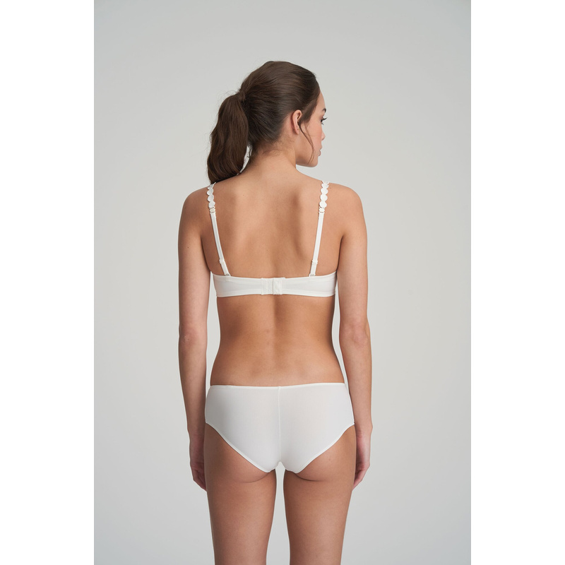 Hotpants in het Natuur