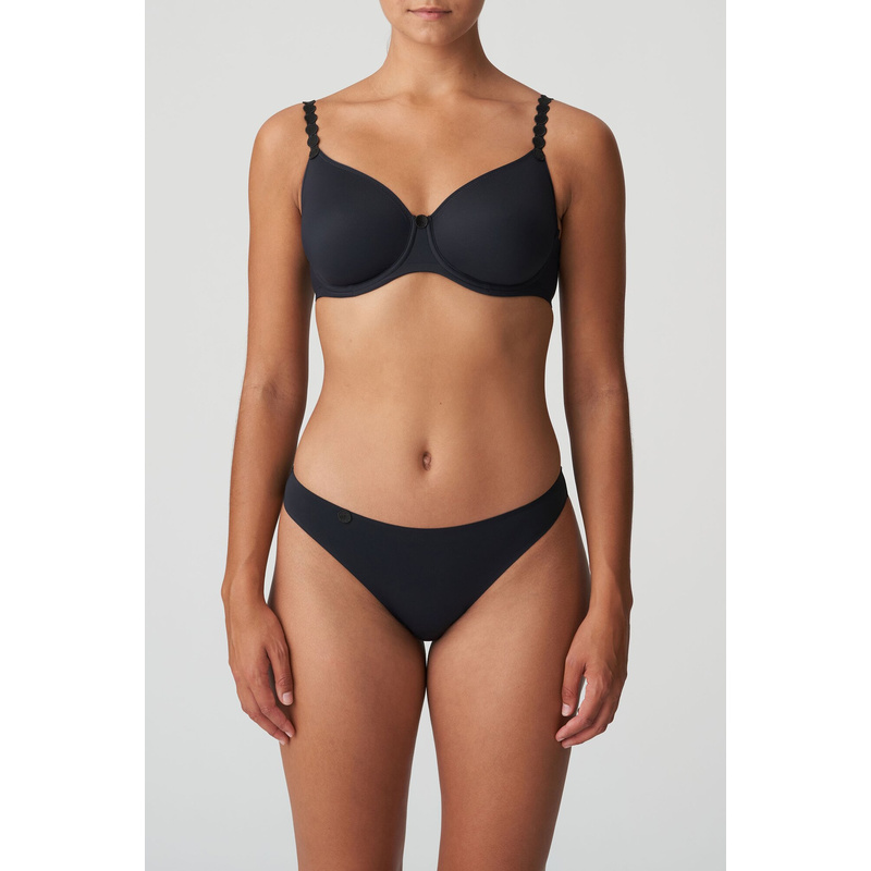 Beugel Bh in het Charbon
