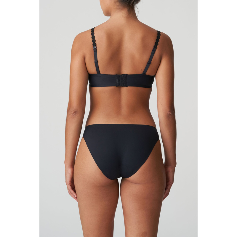 Beugel Bh in het Charbon