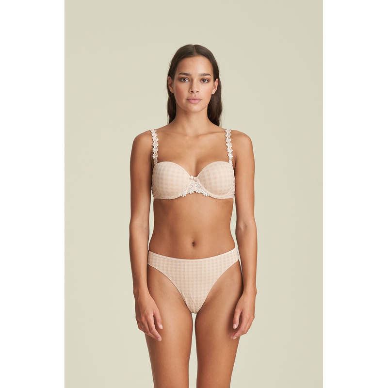 String in het Caffe latte String in het Caffe latte