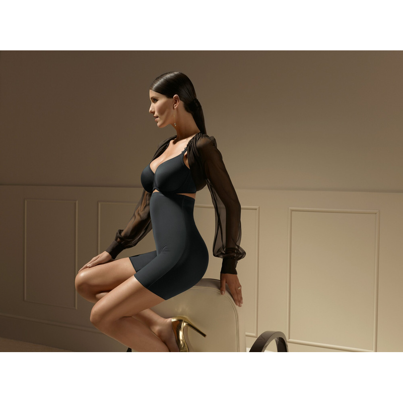 Perle Corrigerende Slip Met Beentjes in het Charbon