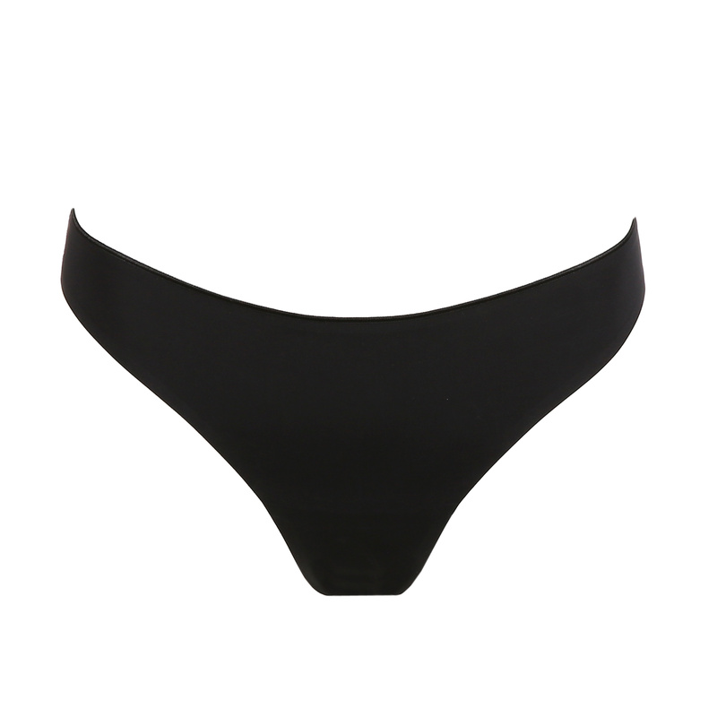 String in het Zwart