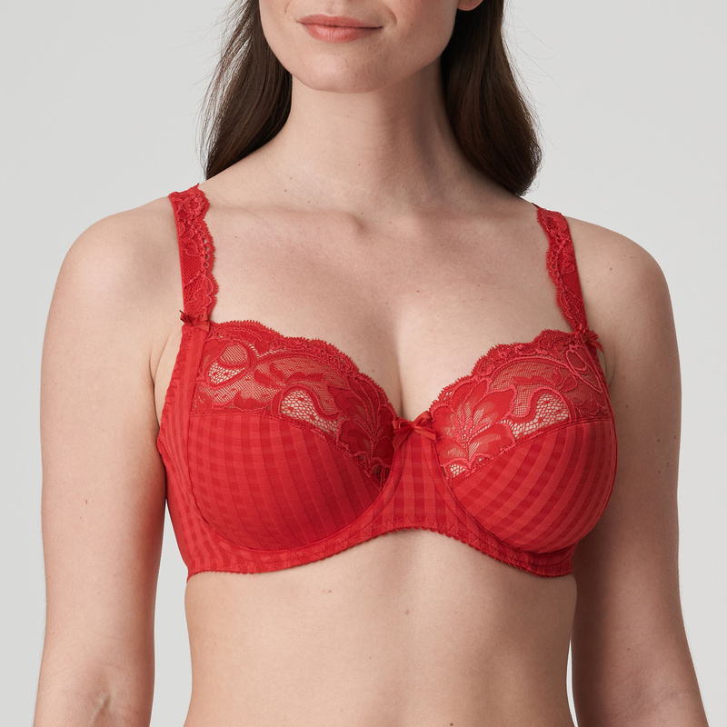 Beugel Bh | Cup F-i en Scarlet Beugel Bh | Cup F-i en Scarlet