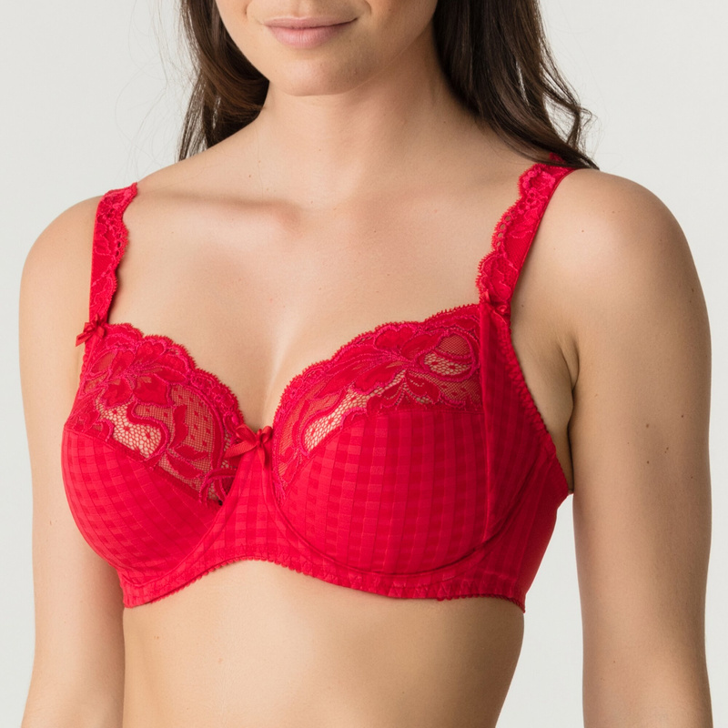 Beugel Bh | Cup F-i en Scarlet Beugel Bh | Cup F-i en Scarlet
