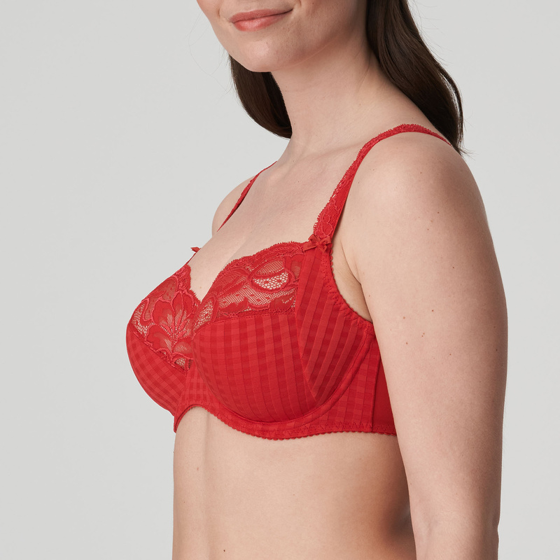 Beugel Bh | Cup F-i en Scarlet Beugel Bh | Cup F-i en Scarlet