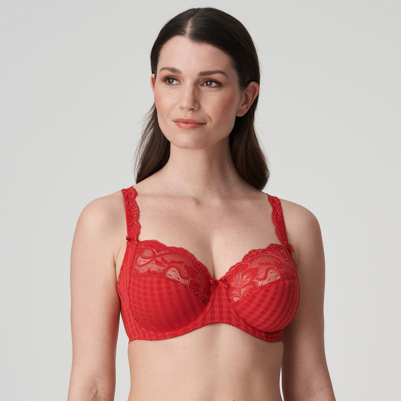 Beugel Bh | Cup F-i en Scarlet Beugel Bh | Cup F-i en Scarlet