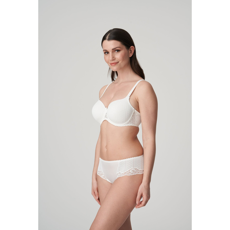 Couture Hotpants in het Natuur