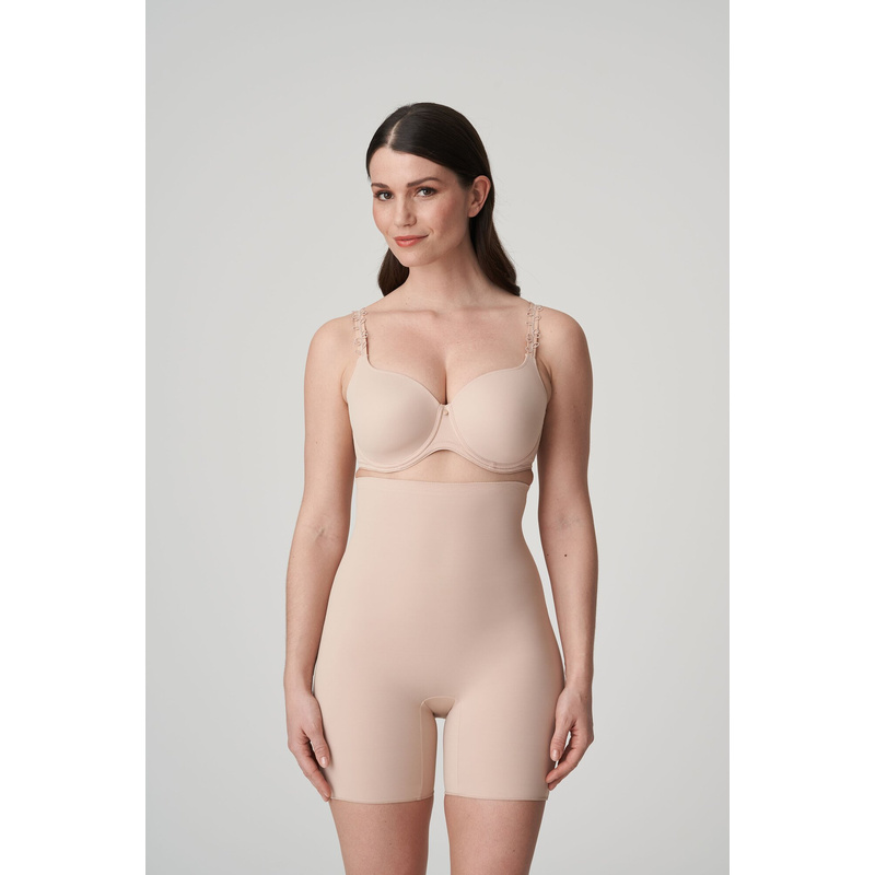 Perle Corrigerende Slip Met Beentjes in het Caffe latte Perle Corrigerende Slip Met Beentjes in het Caffe latte