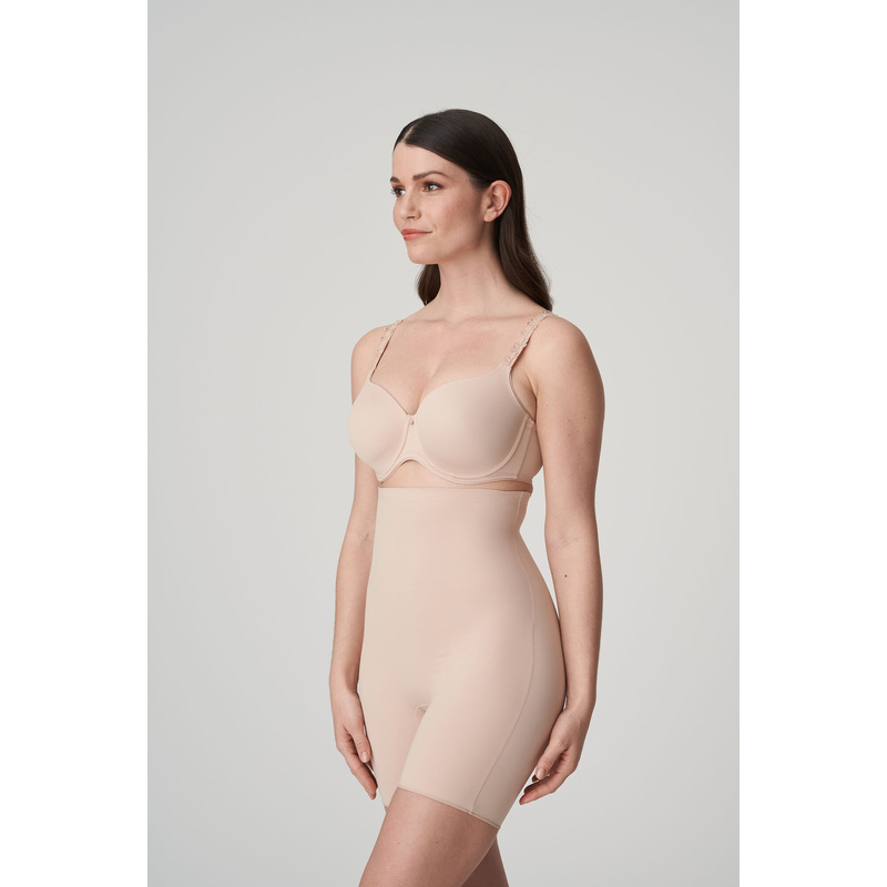 Perle Corrigerende Slip Met Beentjes in het Caffe latte Perle Corrigerende Slip Met Beentjes in het Caffe latte