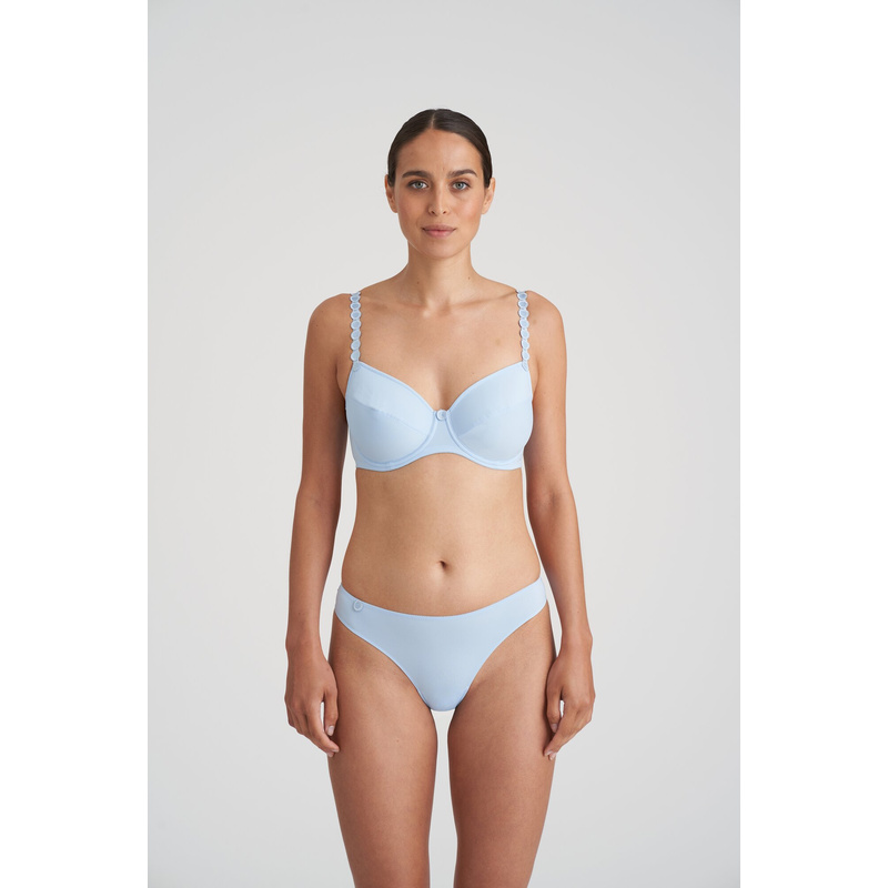 Volle Cup Bh in het Nuage