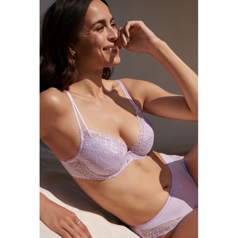 Push Up Bh Uitneembare Pads in het Pastel lavender Push Up Bh Uitneembare Pads in het Pastel lavender