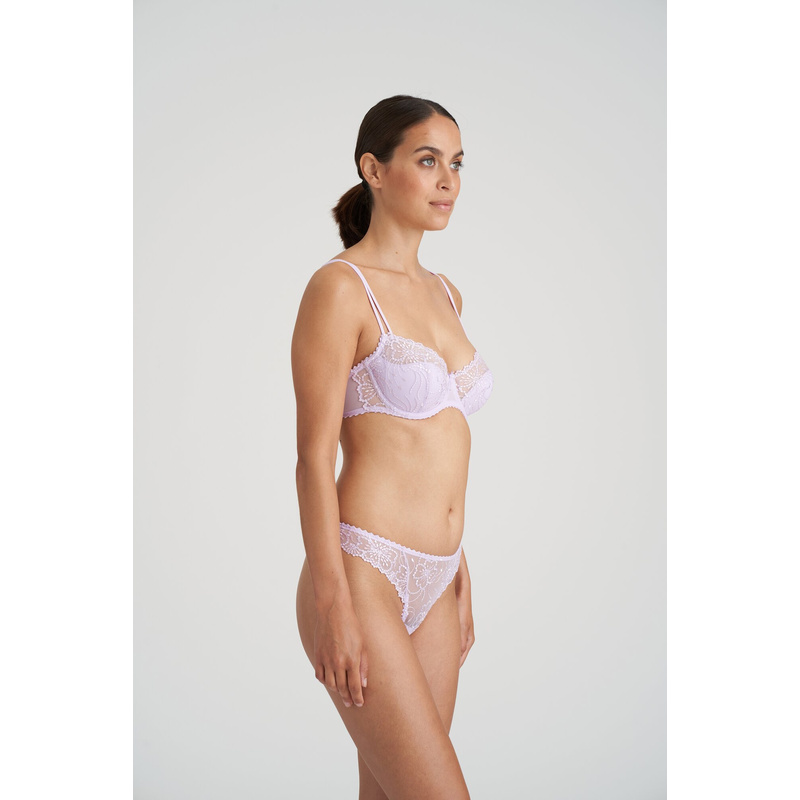 String in het Pastel lavender