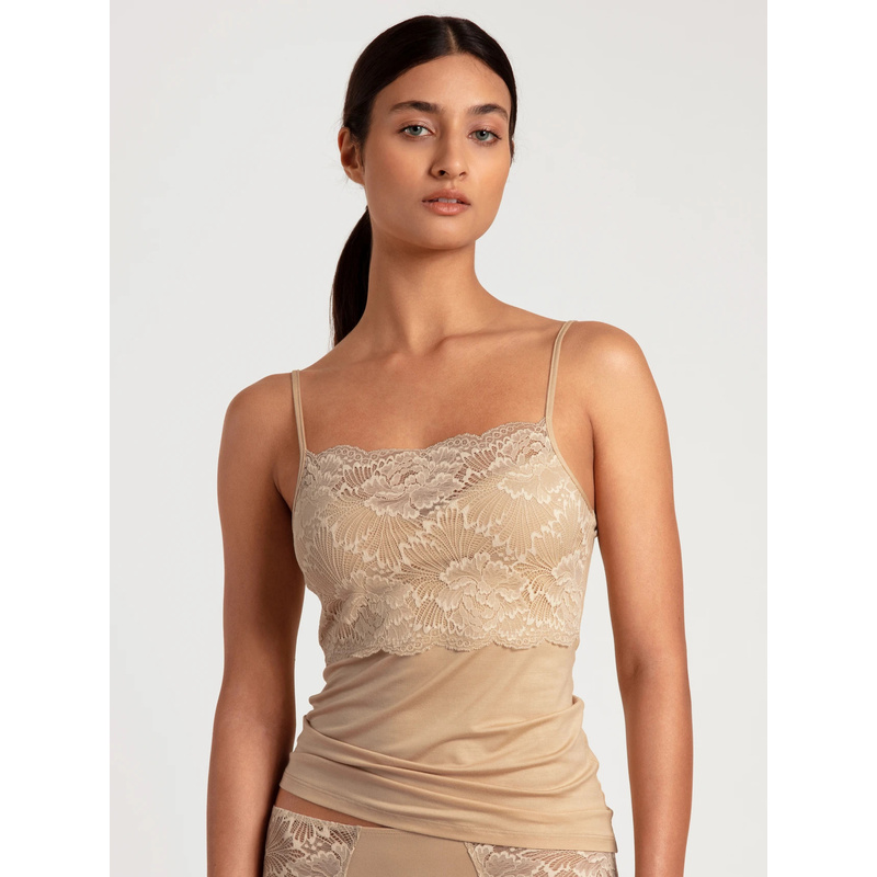 Dames Top in het Irish creme Dames Top in het Irish creme