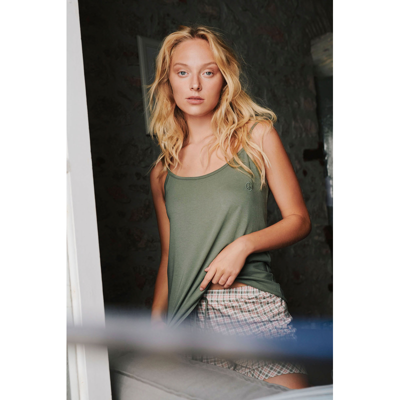 Pyjama in het Kaki