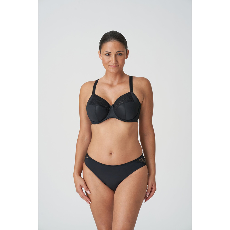 Rioslip in het Zwart