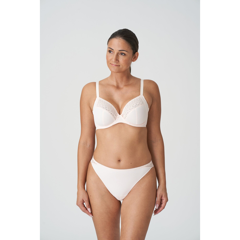 String in het Crystal pink