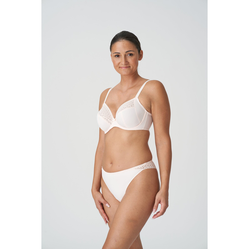 String in het Crystal pink