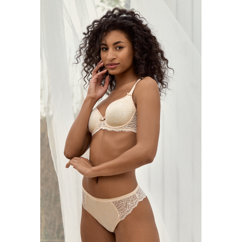 Voorgevormde Bh in het Biscuit