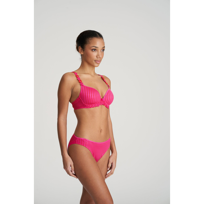 Voorgevormde Bh Hartvorm in het Electric pink Voorgevormde Bh Hartvorm in het Electric pink