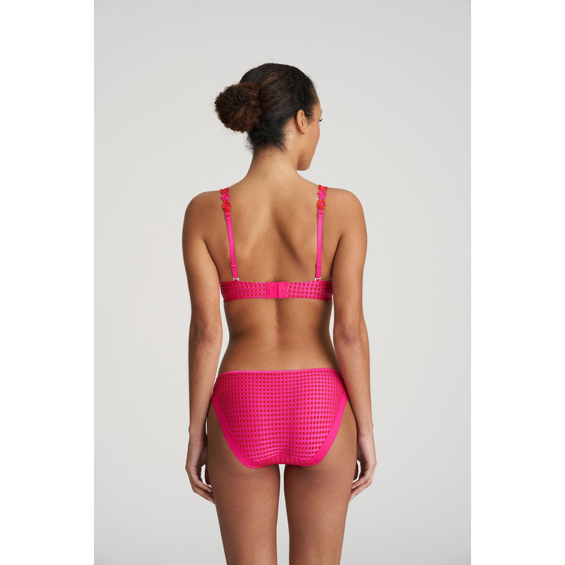 Voorgevormde Bh Hartvorm in het Electric pink Voorgevormde Bh Hartvorm in het Electric pink