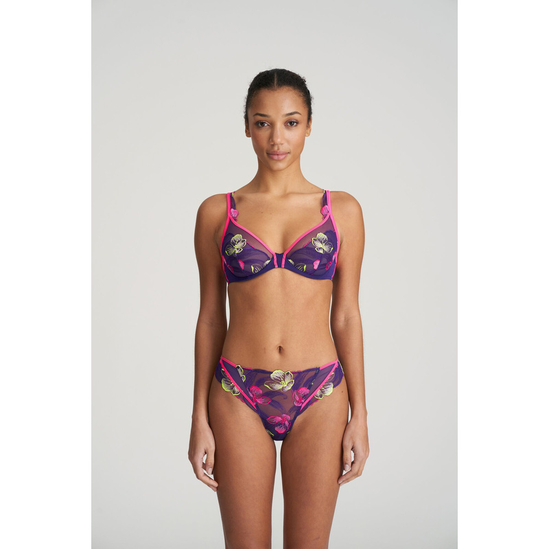 Plunge Bh in het Majestic purple Plunge Bh in het Majestic purple