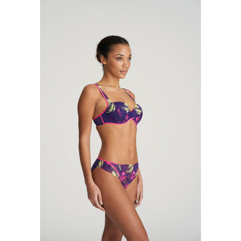 Voorgevormde Balconnet Bh en Majestic purple Voorgevormde Balconnet Bh en Majestic purple