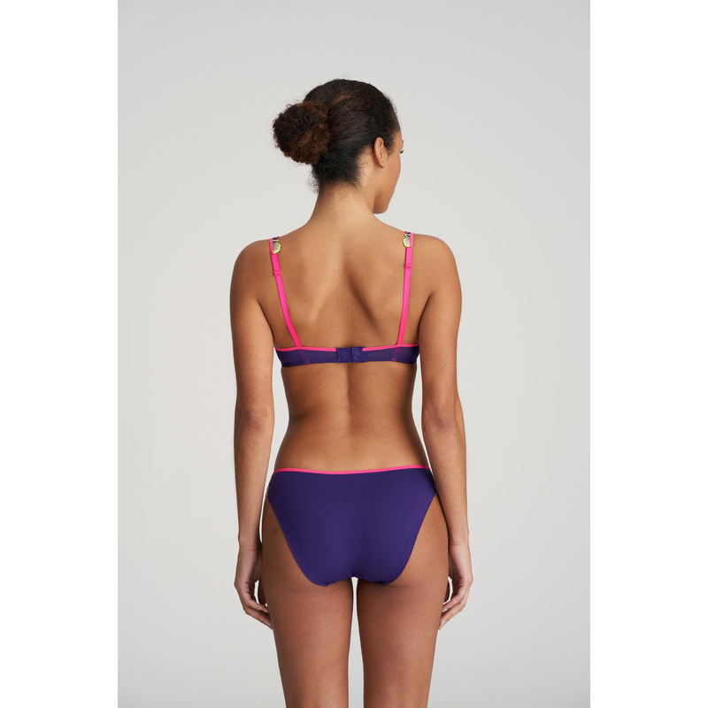 Voorgevormde Balconnet Bh en Majestic purple Voorgevormde Balconnet Bh en Majestic purple