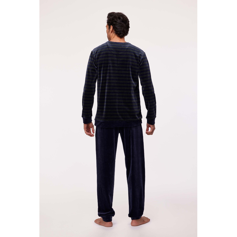 Pyjama in het Donkerblauw Pyjama in het Donkerblauw