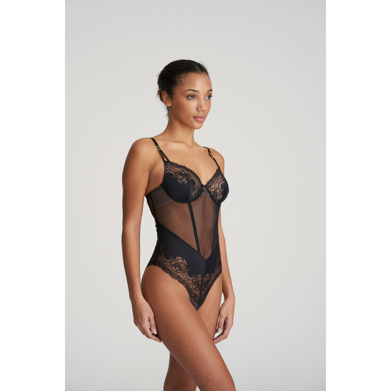 Body in het Zwart Body in het Zwart