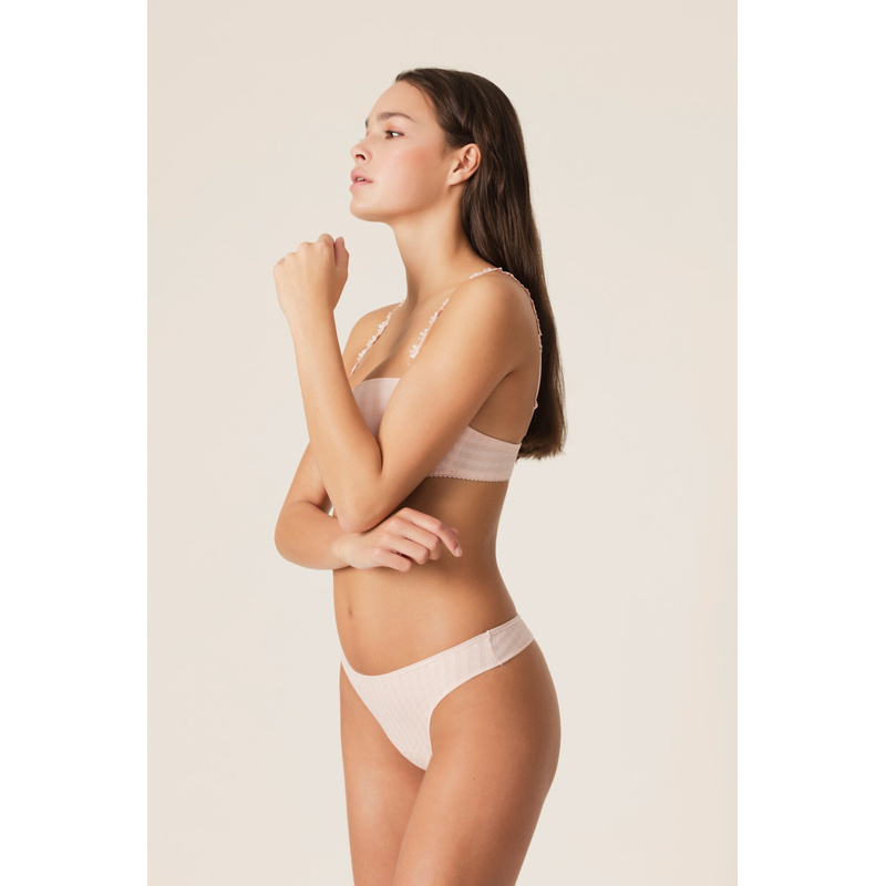 String en Pearly pink String en Pearly pink