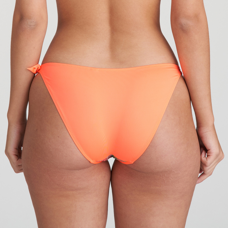 Bikini Heupslip Met Koordjes en Juicy peach Bikini Heupslip Met Koordjes en Juicy peach