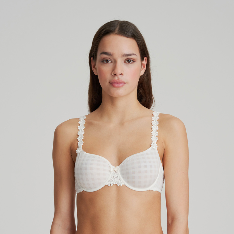 Beugel Bh in het Natuur Beugel Bh in het Natuur