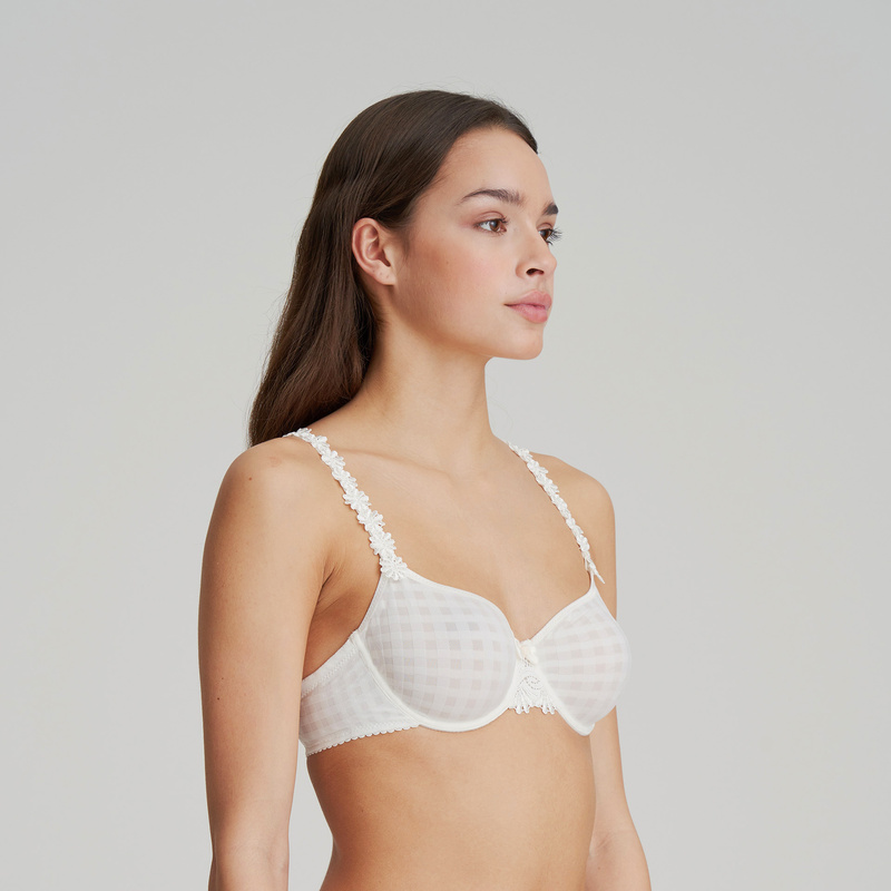 Beugel Bh in het Natuur Beugel Bh in het Natuur