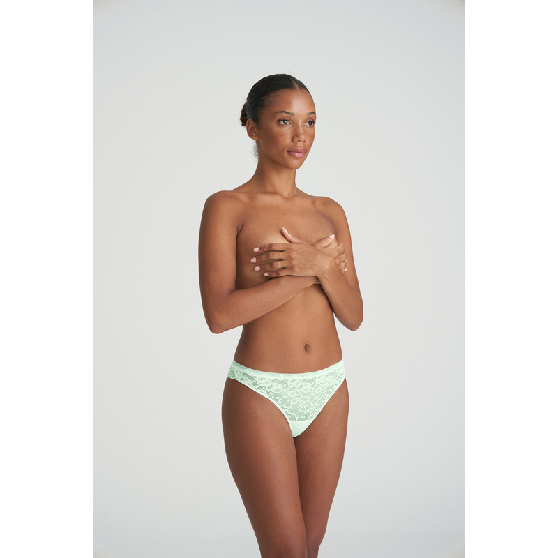 String in het Fleur de printemps String in het Fleur de printemps