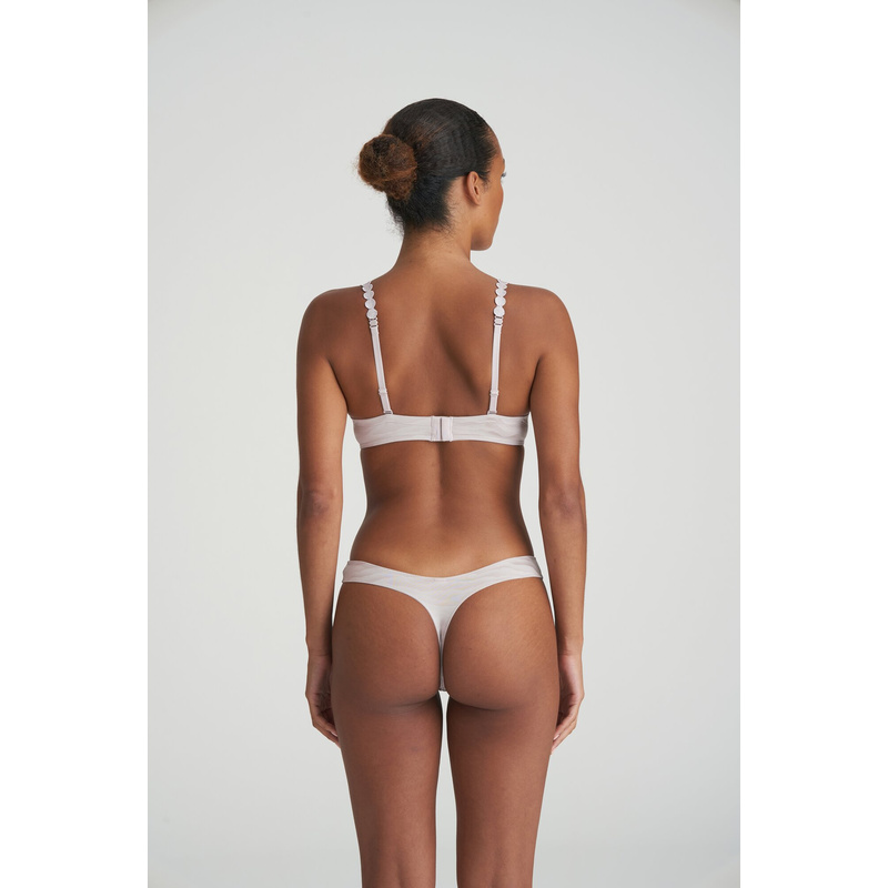 String in het Sweet haze String in het Sweet haze