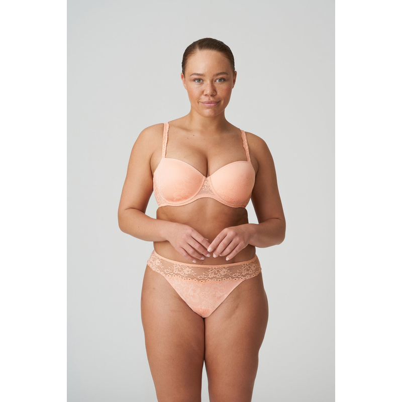 String in het Silky dreams