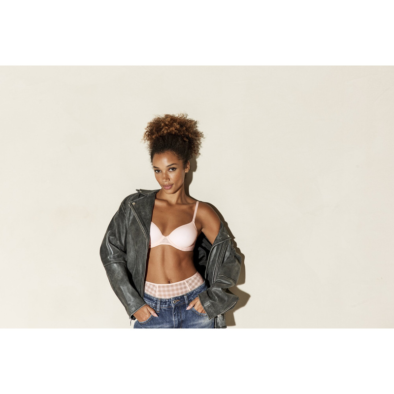 Volle Cup Spacer Bh in het Glossy pink