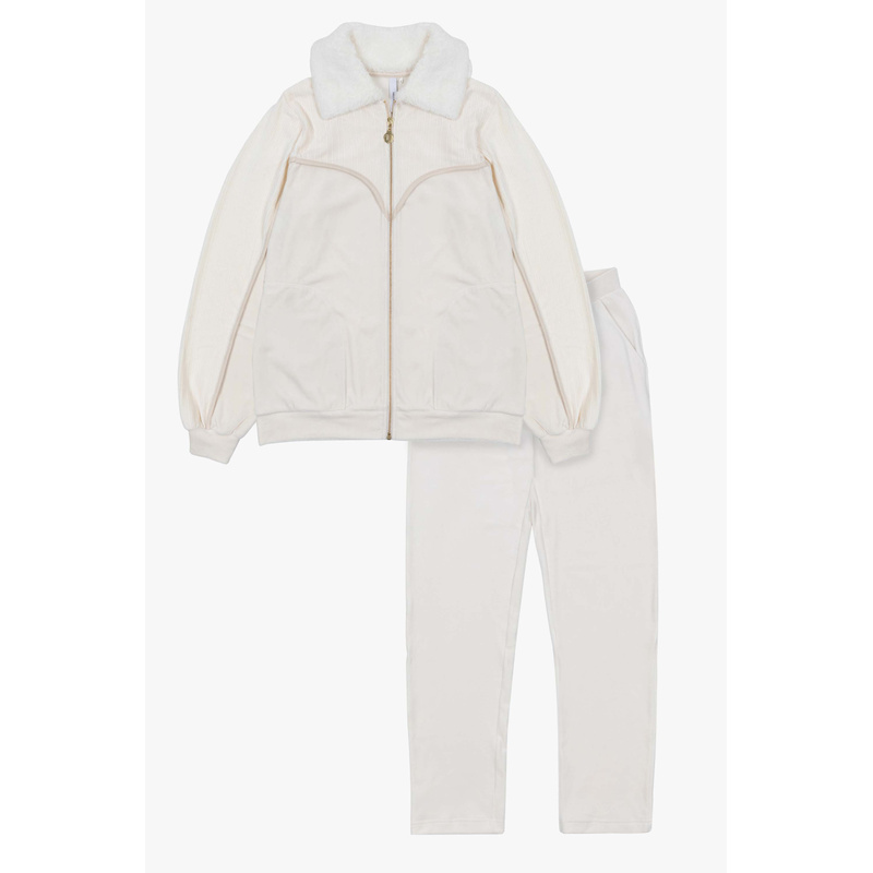 Korte Jas En Broek in het Gebroken wit