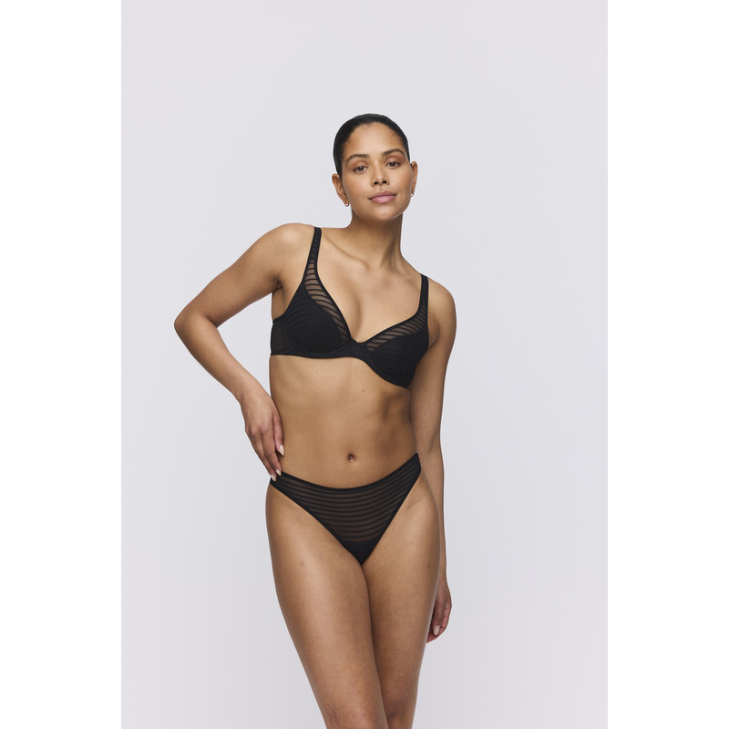 Plunge Bh Halve Mousse Cups en Noir Plunge Bh Halve Mousse Cups en Noir