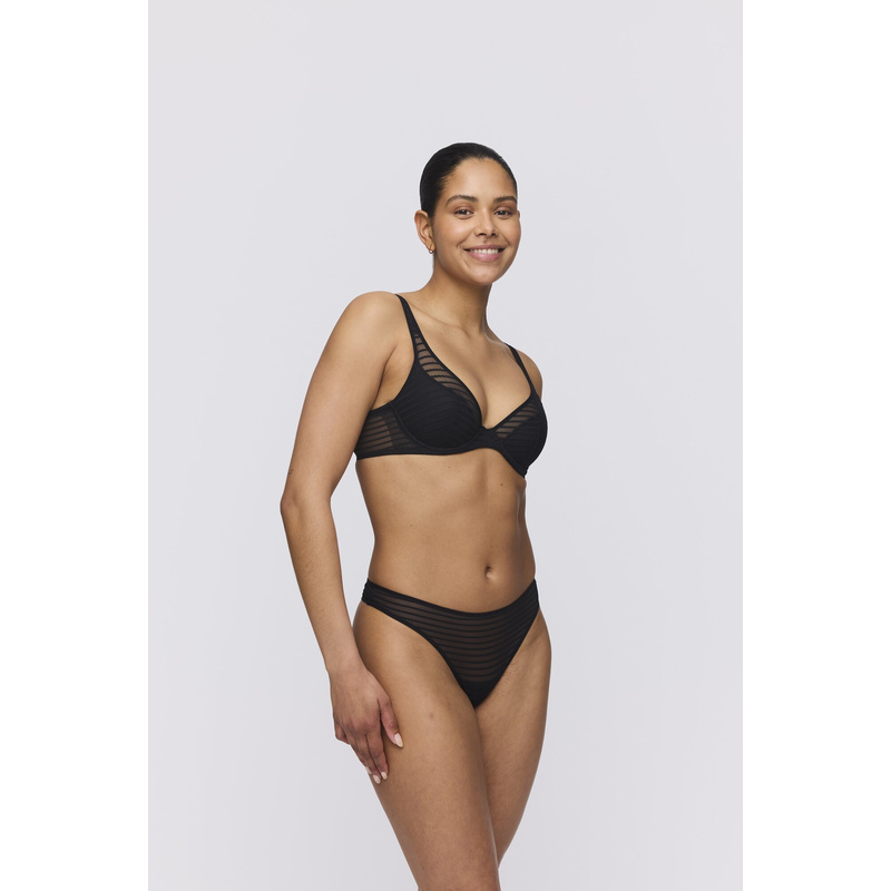 Plunge Bh Halve Mousse Cups en Noir Plunge Bh Halve Mousse Cups en Noir