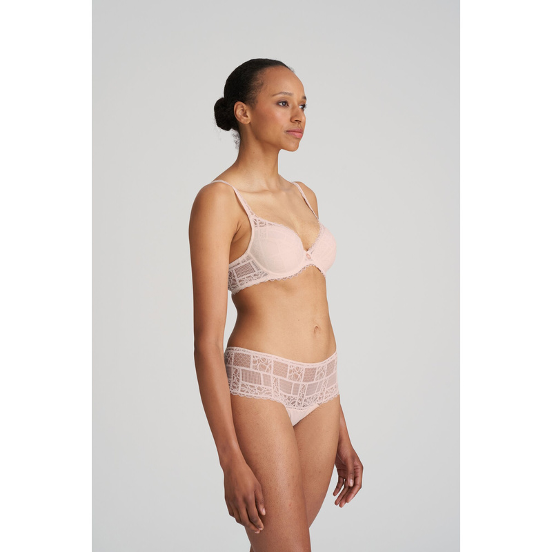 Hotpants in het Glossy pink Hotpants in het Glossy pink