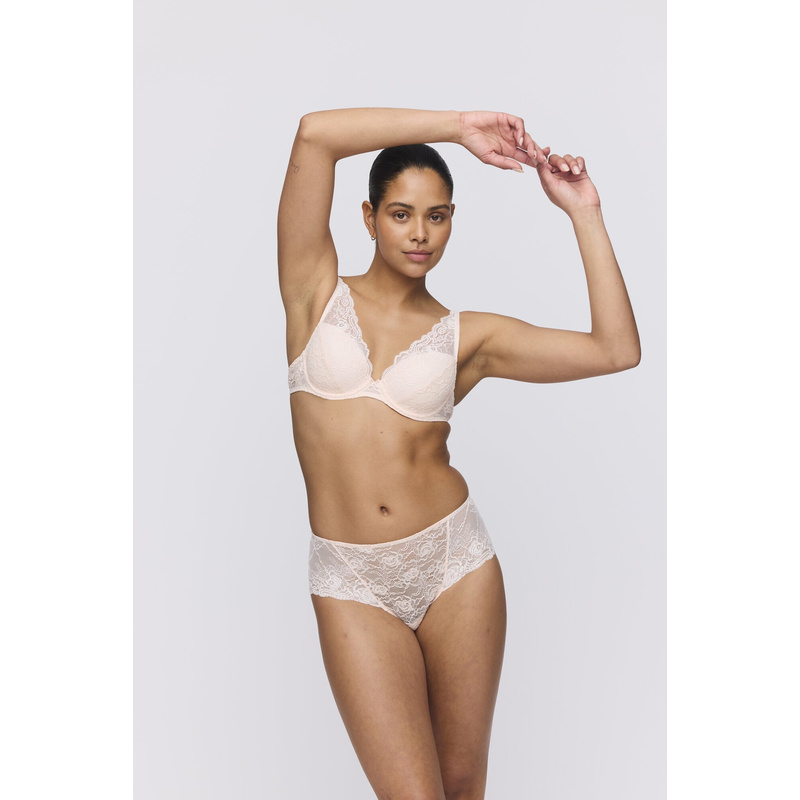 Voorgevormde Plunge Bh in het Crystal pink Voorgevormde Plunge Bh in het Crystal pink