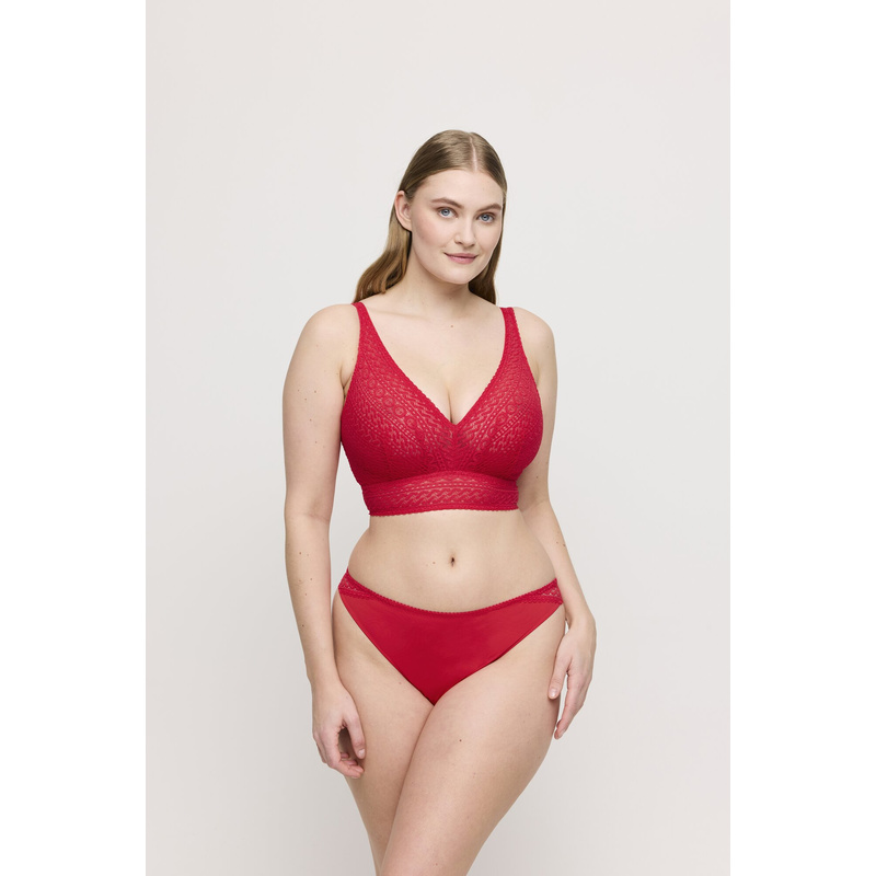 String in het True red