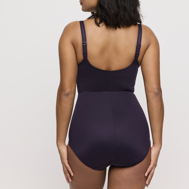 Volle Cup Body en Amethist gem